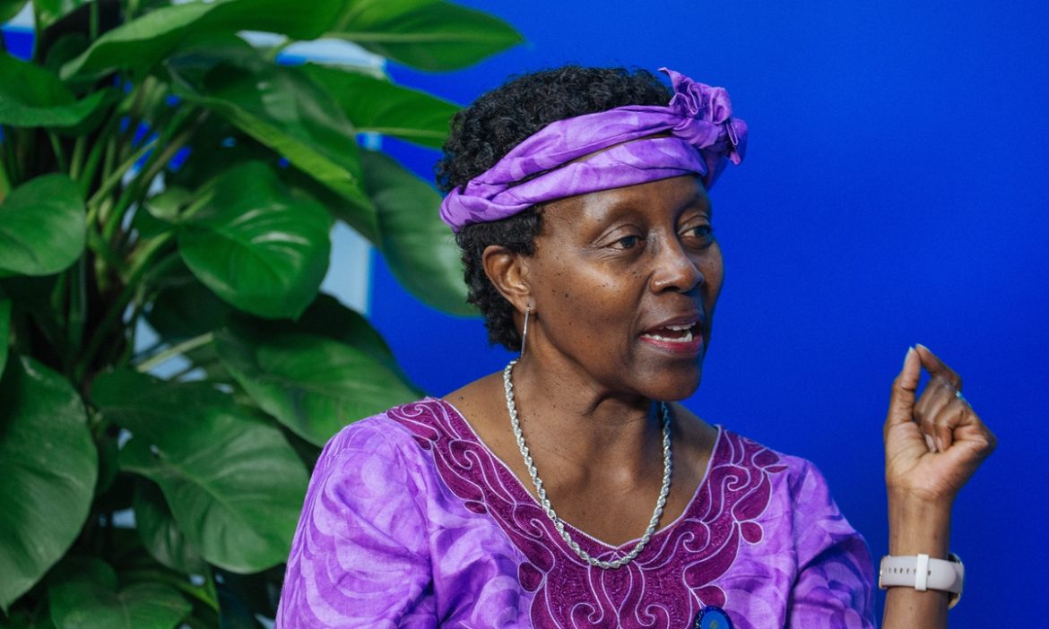 ELIZABETH-MREMA-CBD-ES