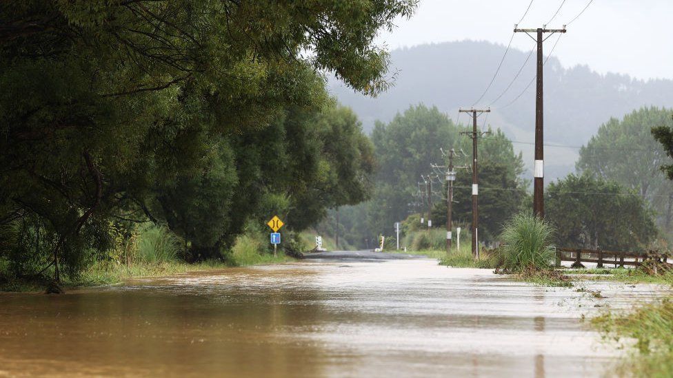 Flood-devastated region in Auckland suffers more heavy rain Image