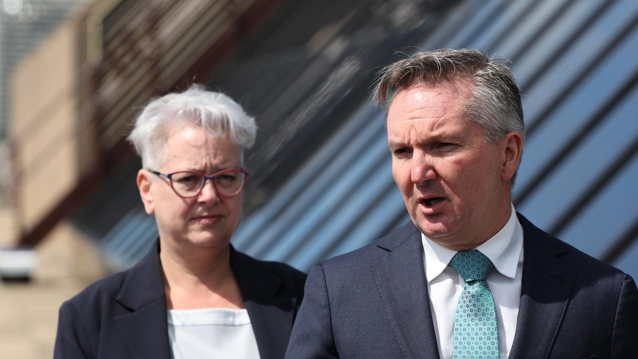 Bowen warns global heating will fuel political instability in annual climate statement Image