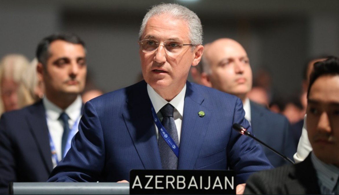 azer