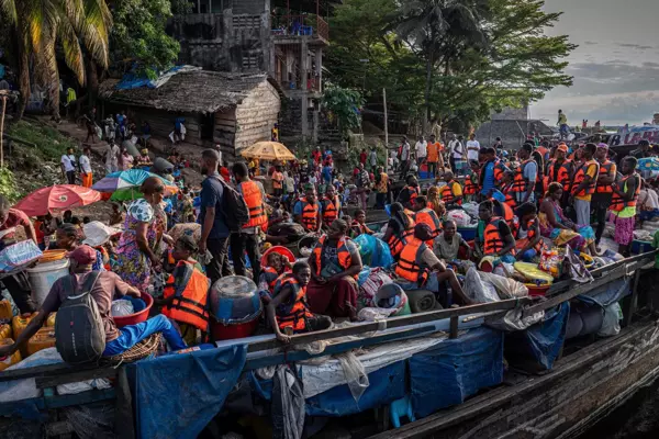New report shows nearly 900 million poor people exposed to climate hazards Image