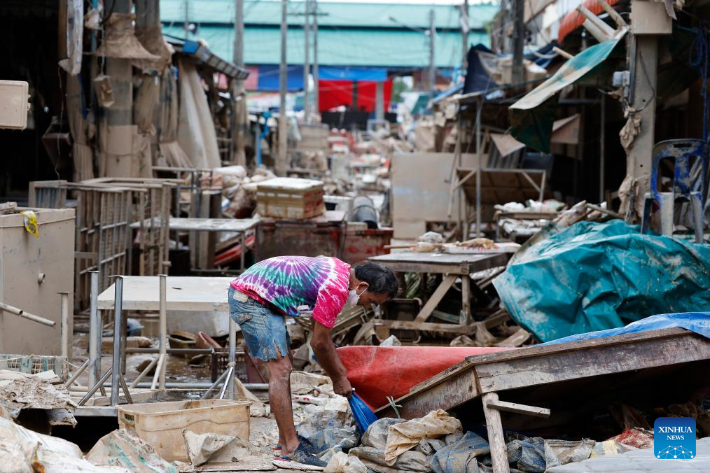 Death toll from southern Thailand flooding climbs to 145 Image